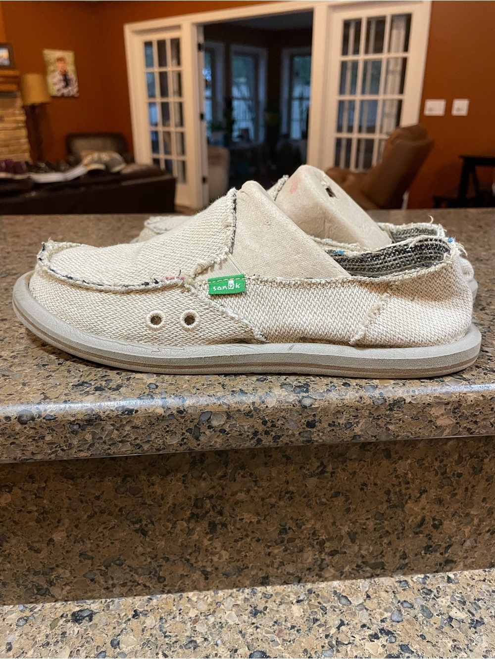 Sanuk Sidewalk Surfers Donna Hemp Beige Canvas Slip-On Women's Moccasin Sz 6